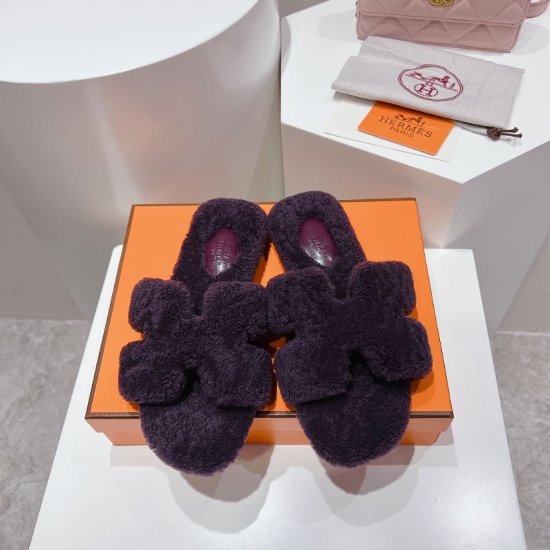 H**mes slippers